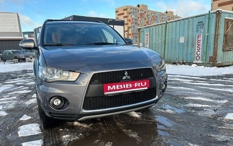 Mitsubishi Outlander III рестайлинг 3, 2011 год, 1 500 000 рублей, 1 фотография