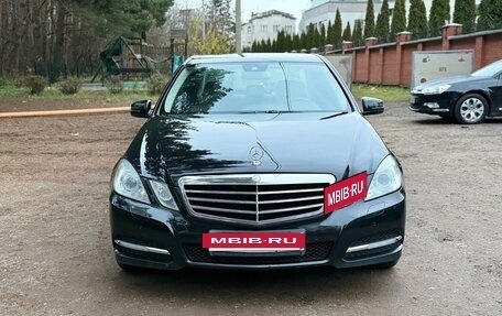 Mercedes-Benz E-Класс, 2010 год, 1 350 000 рублей, 3 фотография