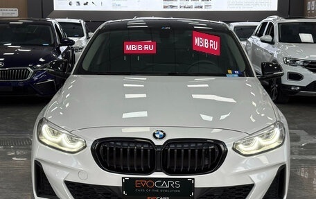 BMW 1 серия, 2022 год, 2 250 231 рублей, 2 фотография