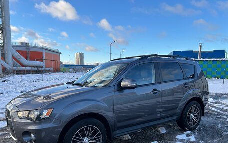 Mitsubishi Outlander III рестайлинг 3, 2011 год, 1 500 000 рублей, 3 фотография