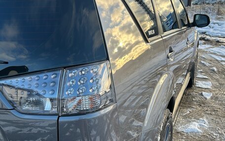 Mitsubishi Outlander III рестайлинг 3, 2011 год, 1 500 000 рублей, 6 фотография