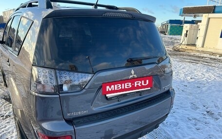 Mitsubishi Outlander III рестайлинг 3, 2011 год, 1 500 000 рублей, 14 фотография