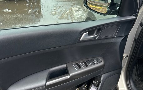 KIA Sportage IV рестайлинг, 2017 год, 2 100 000 рублей, 6 фотография