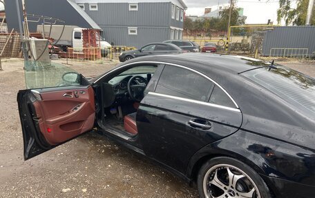 Mercedes-Benz CLS, 2005 год, 910 000 рублей, 7 фотография