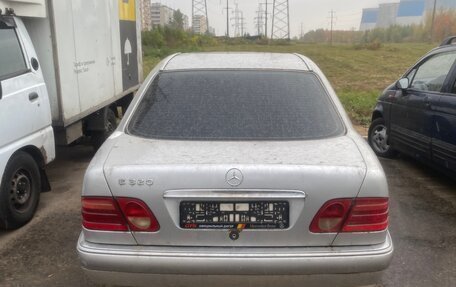 Mercedes-Benz E-Класс, 1995 год, 150 000 рублей, 8 фотография