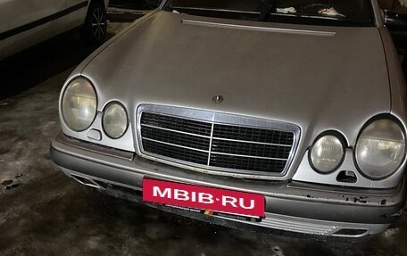 Mercedes-Benz E-Класс, 1995 год, 150 000 рублей, 2 фотография