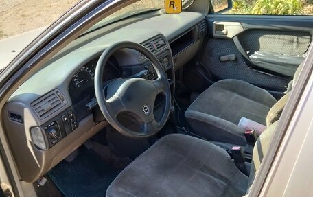 Opel Vectra A, 1990 год, 90 000 рублей, 6 фотография