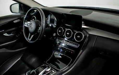 Mercedes-Benz C-Класс, 2019 год, 2 990 000 рублей, 11 фотография