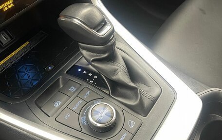 Toyota RAV4, 2020 год, 4 197 000 рублей, 18 фотография