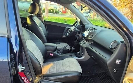 Toyota RAV4, 2006 год, 1 250 000 рублей, 25 фотография