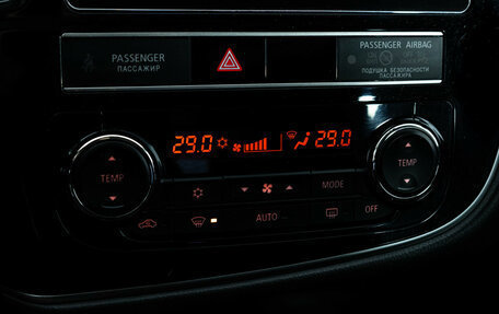 Mitsubishi Outlander III рестайлинг 3, 2019 год, 1 999 000 рублей, 15 фотография