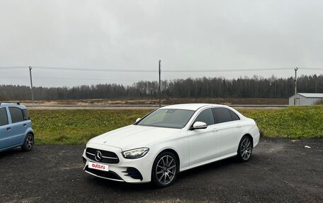 Mercedes-Benz E-Класс, 2022 год, 4 300 000 рублей, 4 фотография