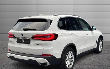 BMW X5, 2022 год, 6 990 000 рублей, 2 фотография