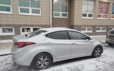 Hyundai Elantra V, 2015 год, 970 000 рублей, 2 фотография