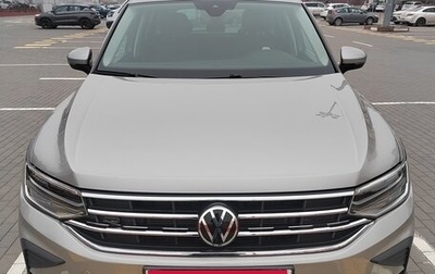 Volkswagen Tiguan II, 2021 год, 2 600 000 рублей, 1 фотография