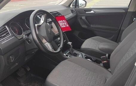 Volkswagen Tiguan II, 2021 год, 2 600 000 рублей, 5 фотография
