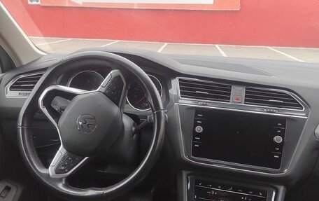 Volkswagen Tiguan II, 2021 год, 2 600 000 рублей, 6 фотография