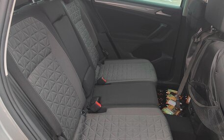 Volkswagen Tiguan II, 2021 год, 2 600 000 рублей, 7 фотография