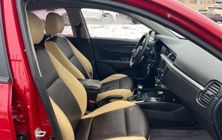 KIA Rio IV, 2018 год, 890 000 рублей, 5 фотография