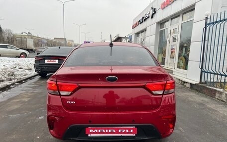 KIA Rio IV, 2018 год, 890 000 рублей, 2 фотография