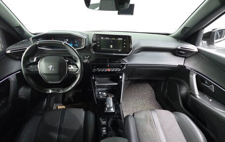 Peugeot 2008 II, 2021 год, 1 520 000 рублей, 7 фотография