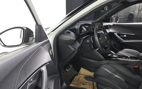 Peugeot 2008 II, 2021 год, 1 520 000 рублей, 10 фотография