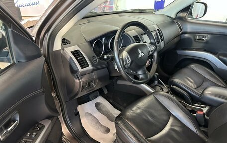 Mitsubishi Outlander III рестайлинг 3, 2011 год, 1 479 000 рублей, 10 фотография