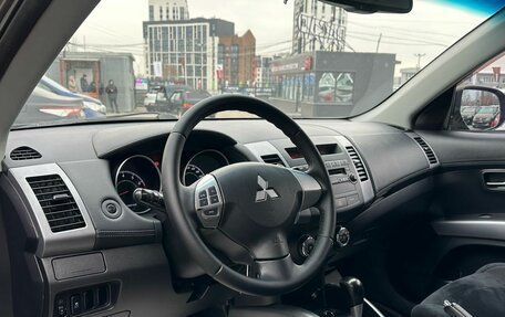 Mitsubishi Outlander III рестайлинг 3, 2012 год, 1 299 000 рублей, 10 фотография