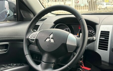 Mitsubishi Outlander III рестайлинг 3, 2012 год, 1 299 000 рублей, 13 фотография