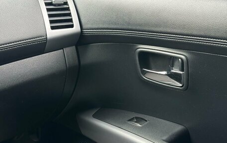 Mitsubishi Outlander III рестайлинг 3, 2012 год, 1 299 000 рублей, 29 фотография