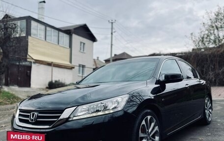 Honda Accord IX рестайлинг, 2013 год, 2 150 000 рублей, 2 фотография