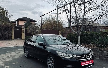 Honda Accord IX рестайлинг, 2013 год, 2 150 000 рублей, 5 фотография