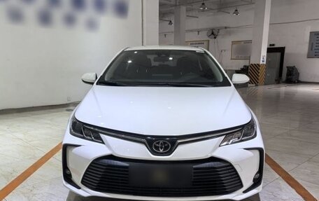 Toyota Corolla, 2022 год, 1 625 000 рублей, 2 фотография