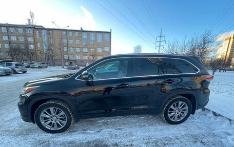 Toyota Highlander III, 2014 год, 3 880 000 рублей, 7 фотография