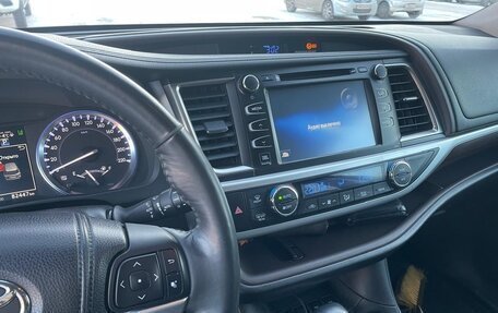 Toyota Highlander III, 2014 год, 3 880 000 рублей, 12 фотография