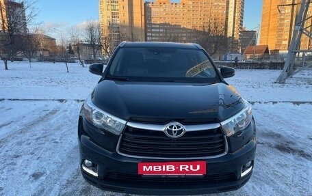 Toyota Highlander III, 2014 год, 3 880 000 рублей, 3 фотография