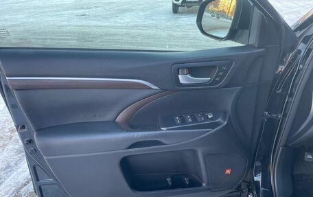 Toyota Highlander III, 2014 год, 3 880 000 рублей, 15 фотография