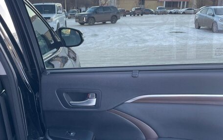 Toyota Highlander III, 2014 год, 3 880 000 рублей, 17 фотография