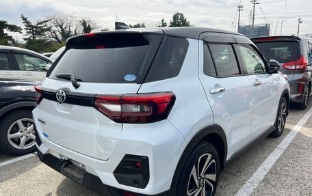 Toyota Raize I, 2022 год, 1 360 000 рублей, 3 фотография