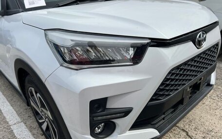 Toyota Raize I, 2022 год, 1 360 000 рублей, 8 фотография