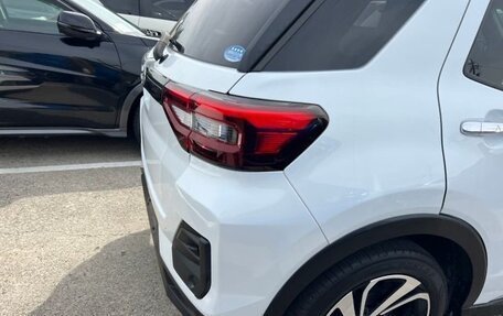 Toyota Raize I, 2022 год, 1 360 000 рублей, 7 фотография