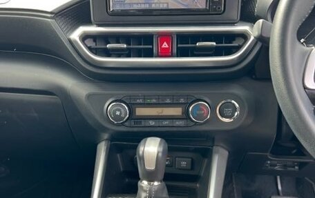 Toyota Raize I, 2022 год, 1 360 000 рублей, 23 фотография