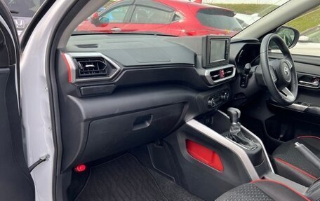 Toyota Raize I, 2022 год, 1 360 000 рублей, 31 фотография