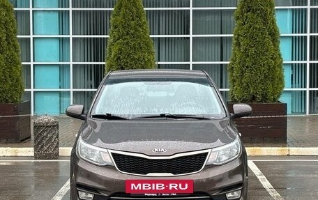 KIA Rio III рестайлинг, 2016 год, 885 000 рублей, 2 фотография