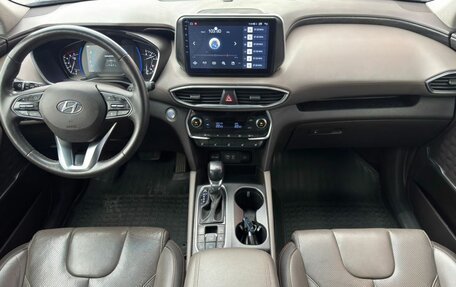 Hyundai Santa Fe IV, 2018 год, 2 370 000 рублей, 13 фотография