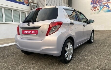Toyota Vitz, 2012 год, 940 000 рублей, 26 фотография