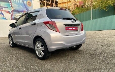 Toyota Vitz, 2012 год, 940 000 рублей, 28 фотография