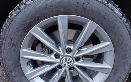 Volkswagen Tiguan I, 2015 год, 1 700 000 рублей, 26 фотография