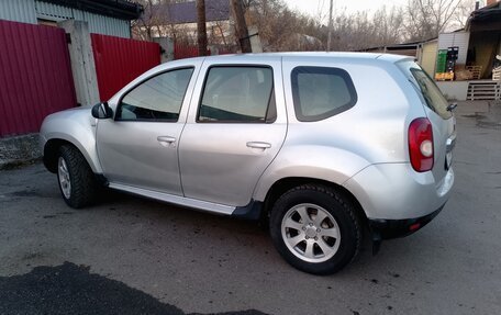 Renault Duster I рестайлинг, 2012 год, 550 000 рублей, 3 фотография