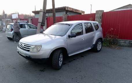 Renault Duster I рестайлинг, 2012 год, 550 000 рублей, 2 фотография
